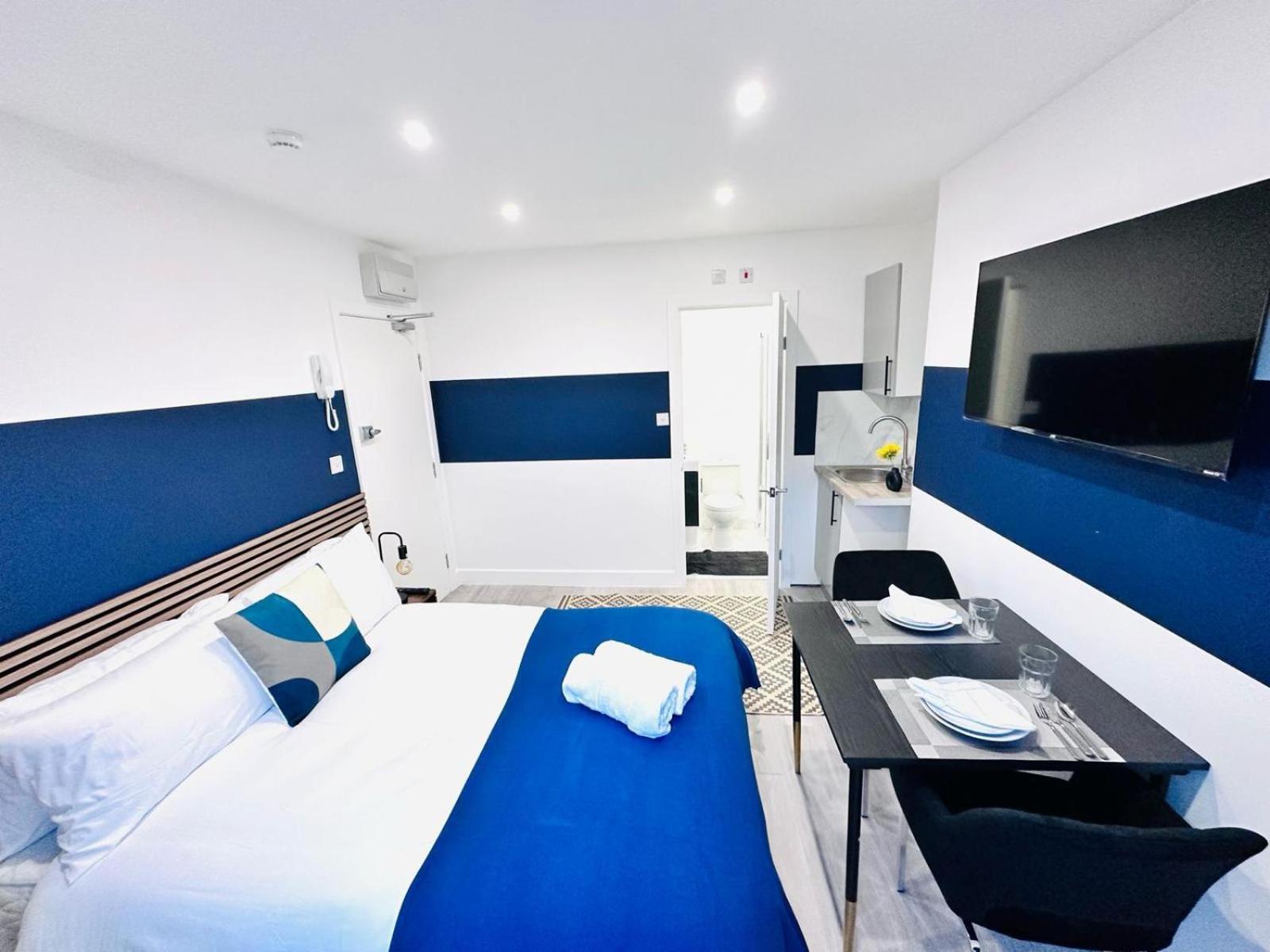London 58 Blue House City Center Studio, Top Spot 외부 사진